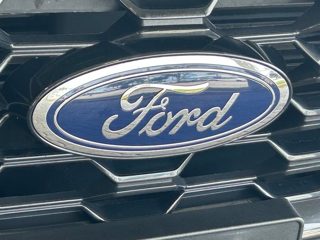 Certified 2025 Ford Escape ST-Line FWD image 19