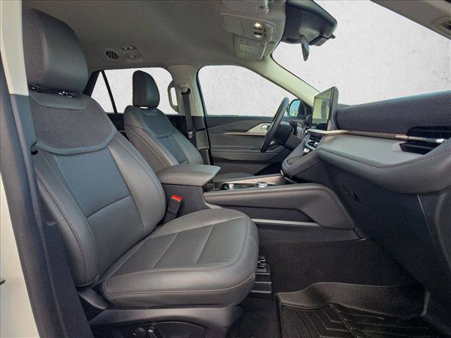 Certified 2025 Ford Explorer Active w/ Active Comfort Package RWD image 20