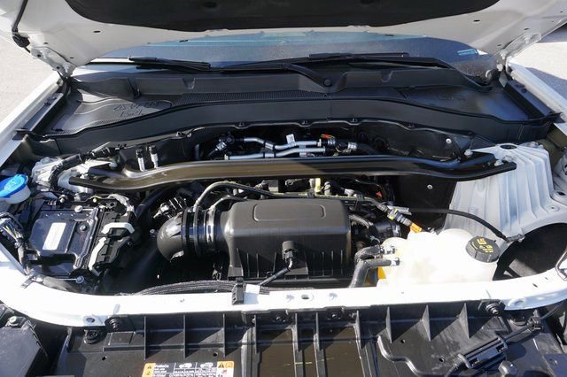 Certified 2022 Ford Explorer Limited w/ Limited Technology Package image 16
