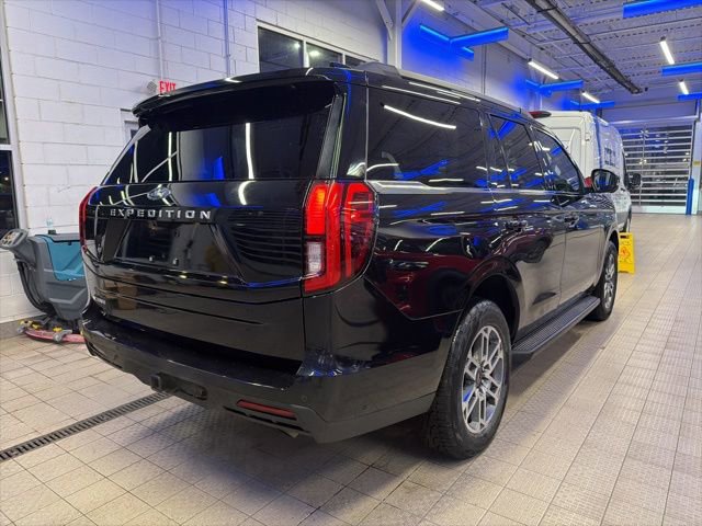 Certified 2025 Ford Expedition Active image 6