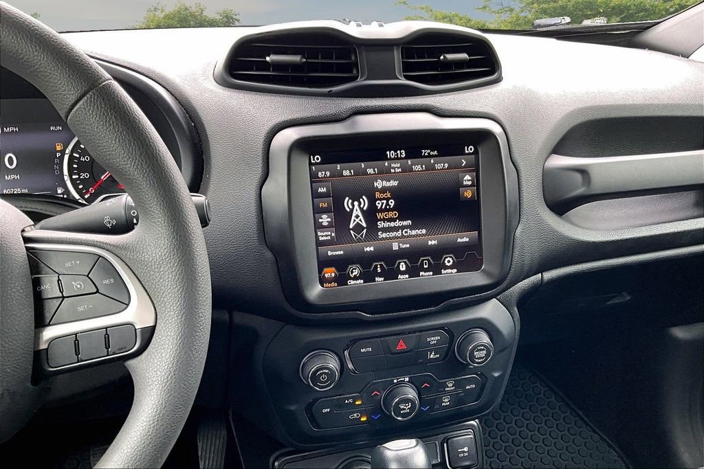 Used 2023 Jeep Renegade Latitude AWD/4WD image 6