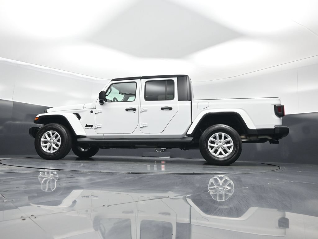Used 2023 Jeep Gladiator Sport AWD/4WD image 46