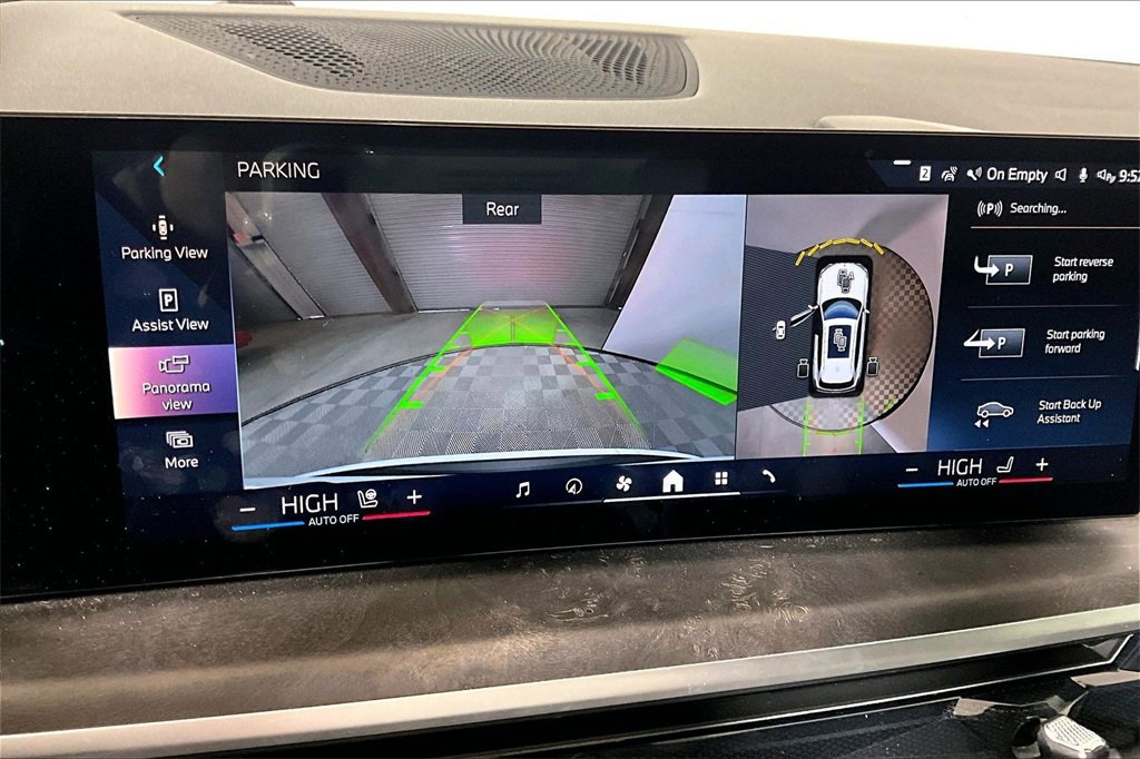 Used 2025 BMW X5 sDrive40i w/ Climate Comfort Package image 16