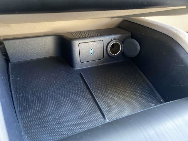 Certified 2020 Ford Escape Titanium AWD/4WD image 29