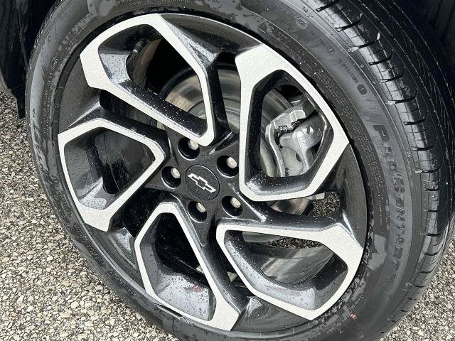 Used 2025 Chevrolet Trax RS w/ Driver Confidence Package FWD image 12
