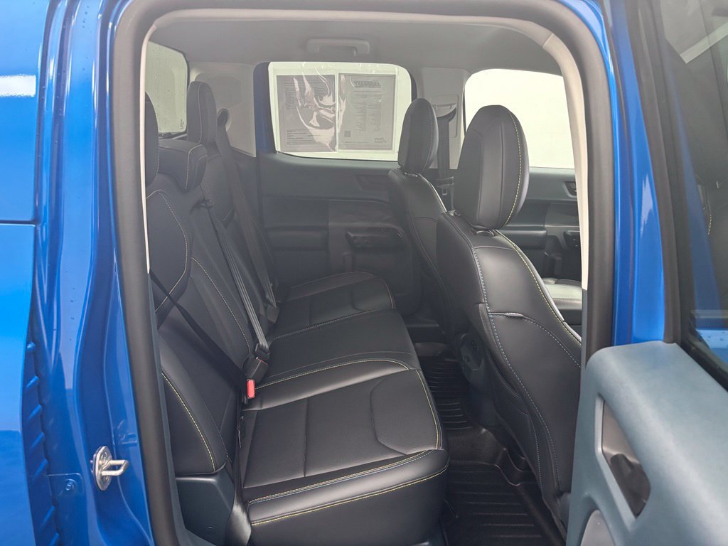 Certified 2025 Ford Maverick Lobo AWD/4WD image 41