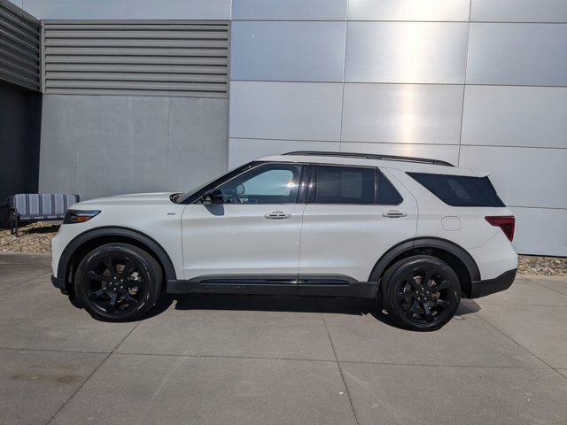 Certified 2023 Ford Explorer ST-Line w/ Class IV Trailer Tow Package AWD/4WD image 7