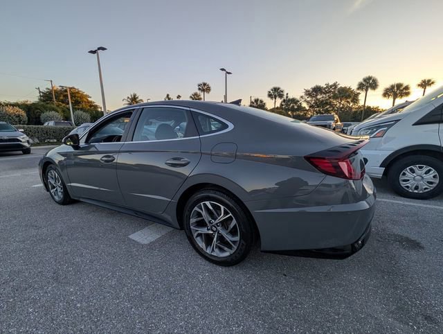 Used 2020 Hyundai Sonata SEL image 2
