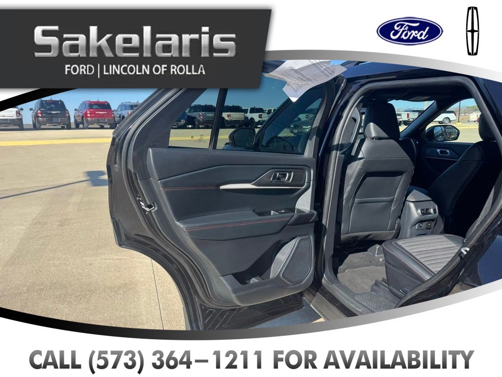Certified 2025 Ford Explorer ST-Line AWD/4WD image 30
