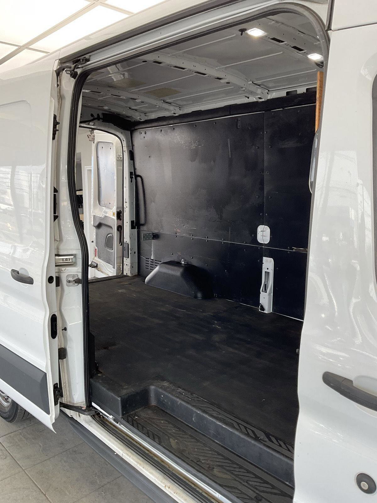 Certified 2018 Ford Transit 250 148 Medium Roof w/ Interior Upgrade Package image 17