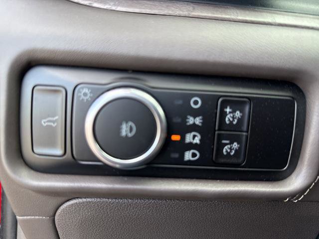 Certified 2024 Ford Explorer Platinum w/ Technology Package image 20