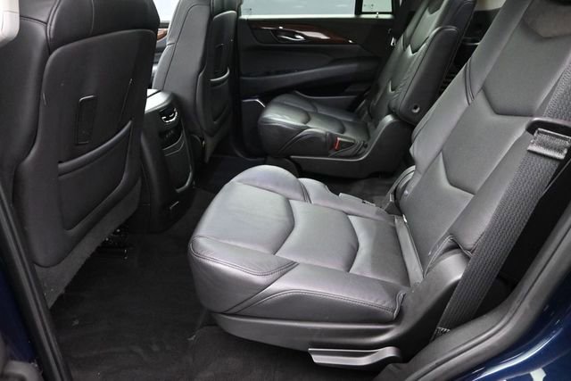 Used 2018 Cadillac Escalade Luxury AWD/4WD image 22