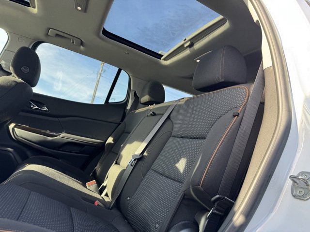 Used 2020 GMC Acadia AT4 image 12