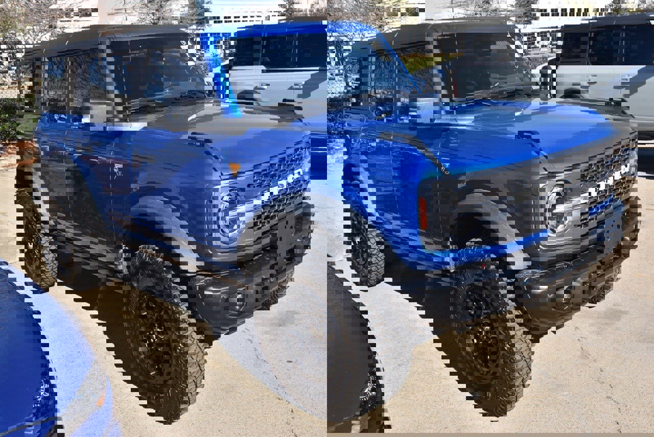 Certified 2023 Ford Bronco Badlands w/ Sasquatch Package image 8