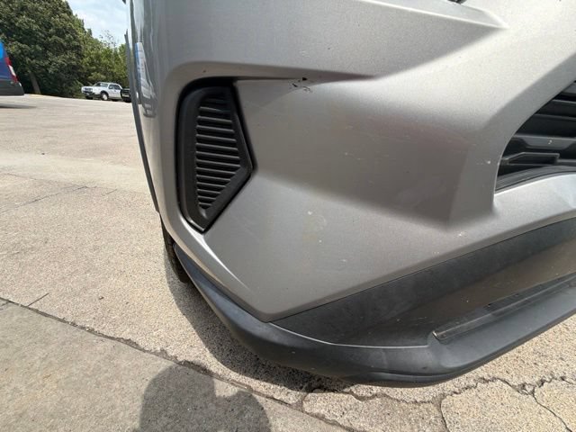 Used 2019 Toyota RAV4 LE w/ Carpet Mat Package FWD image 20