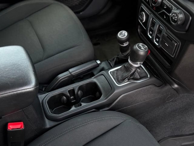Used 2020 Jeep Wrangler Sport AWD/4WD image 20