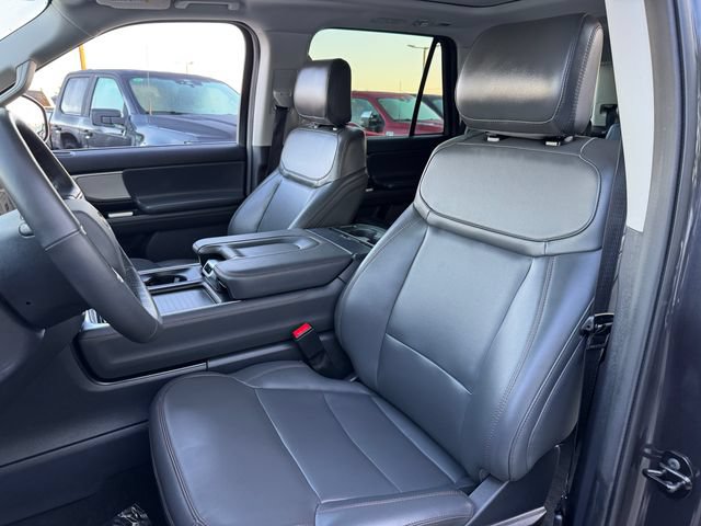Certified 2025 Ford Expedition Active AWD/4WD image 14