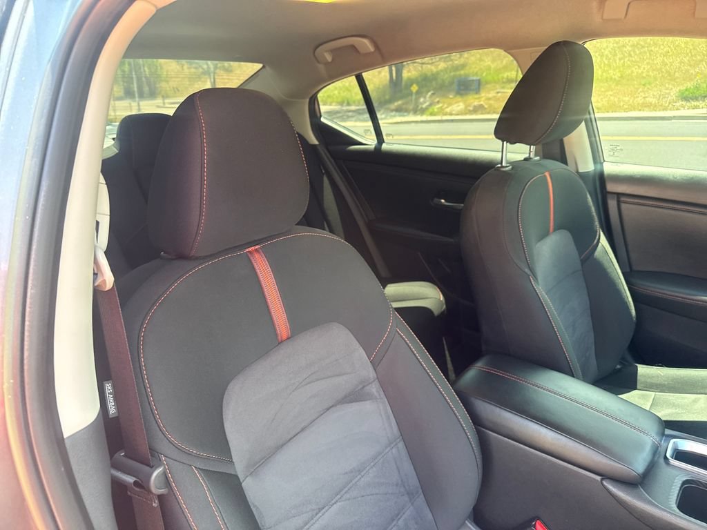 Used 2025 Nissan Sentra SR FWD image 31