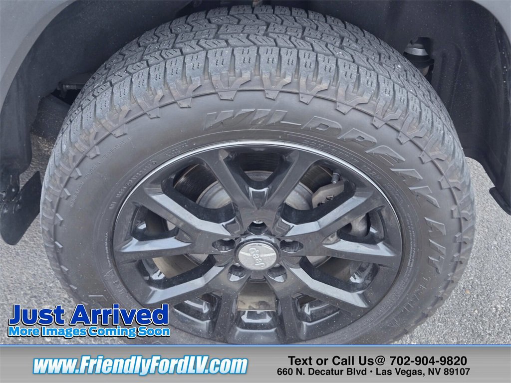 Used 2018 Jeep Cherokee Latitude Plus image 4