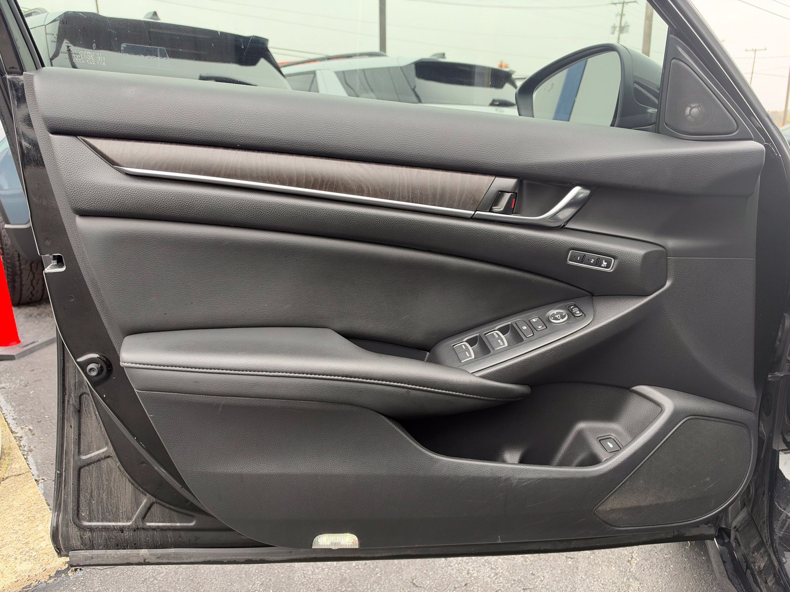 Used 2020 Honda Accord Touring image 10