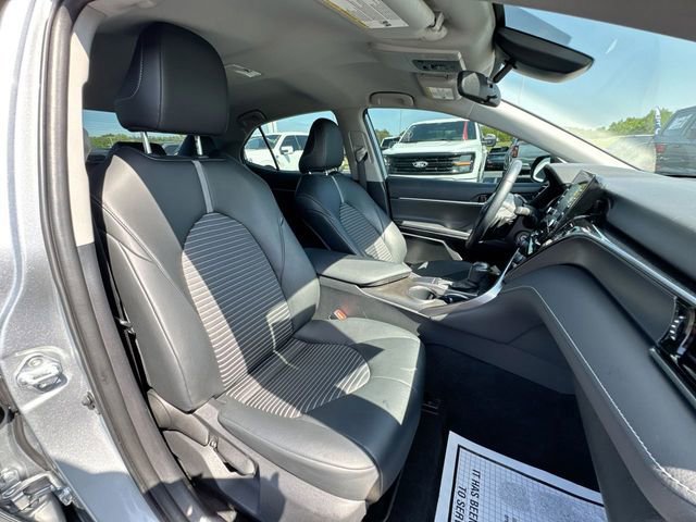 Used 2022 Toyota Camry SE FWD image 23
