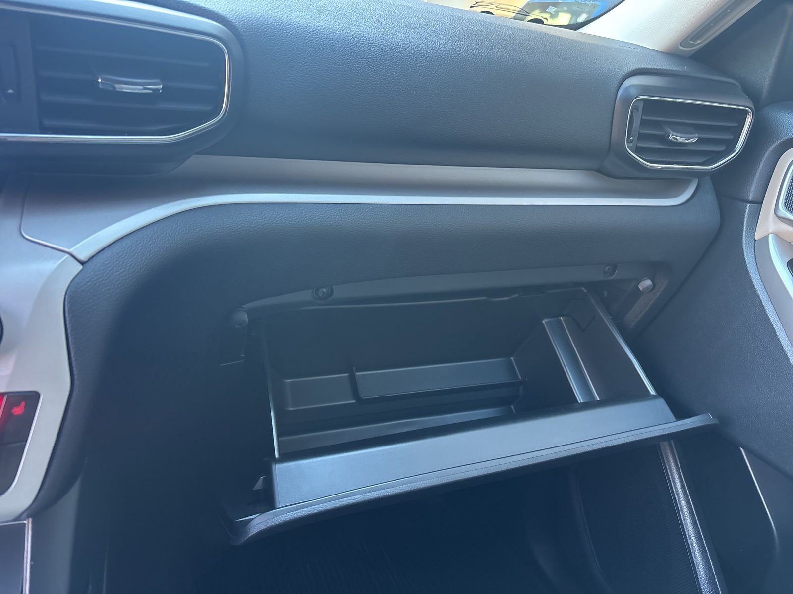 Certified 2023 Ford Explorer XLT w/ Equipment Group 202A image 36