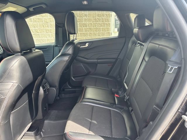 Certified 2024 Ford Escape ST-Line w/ Tech Pack #1 AWD/4WD image 31
