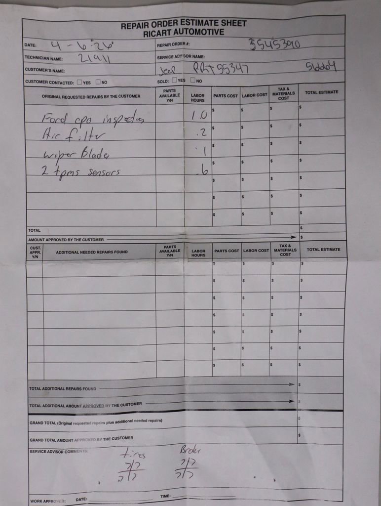 Used 2023 Jeep Wrangler Unlimited Sahara AWD/4WD image 12