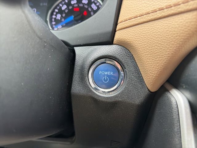 Used 2021 Toyota RAV4 XLE w/ XLE Grade Weather Package image 36