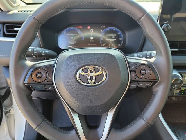 Used 2023 Toyota RAV4 Limited AWD/4WD image 22