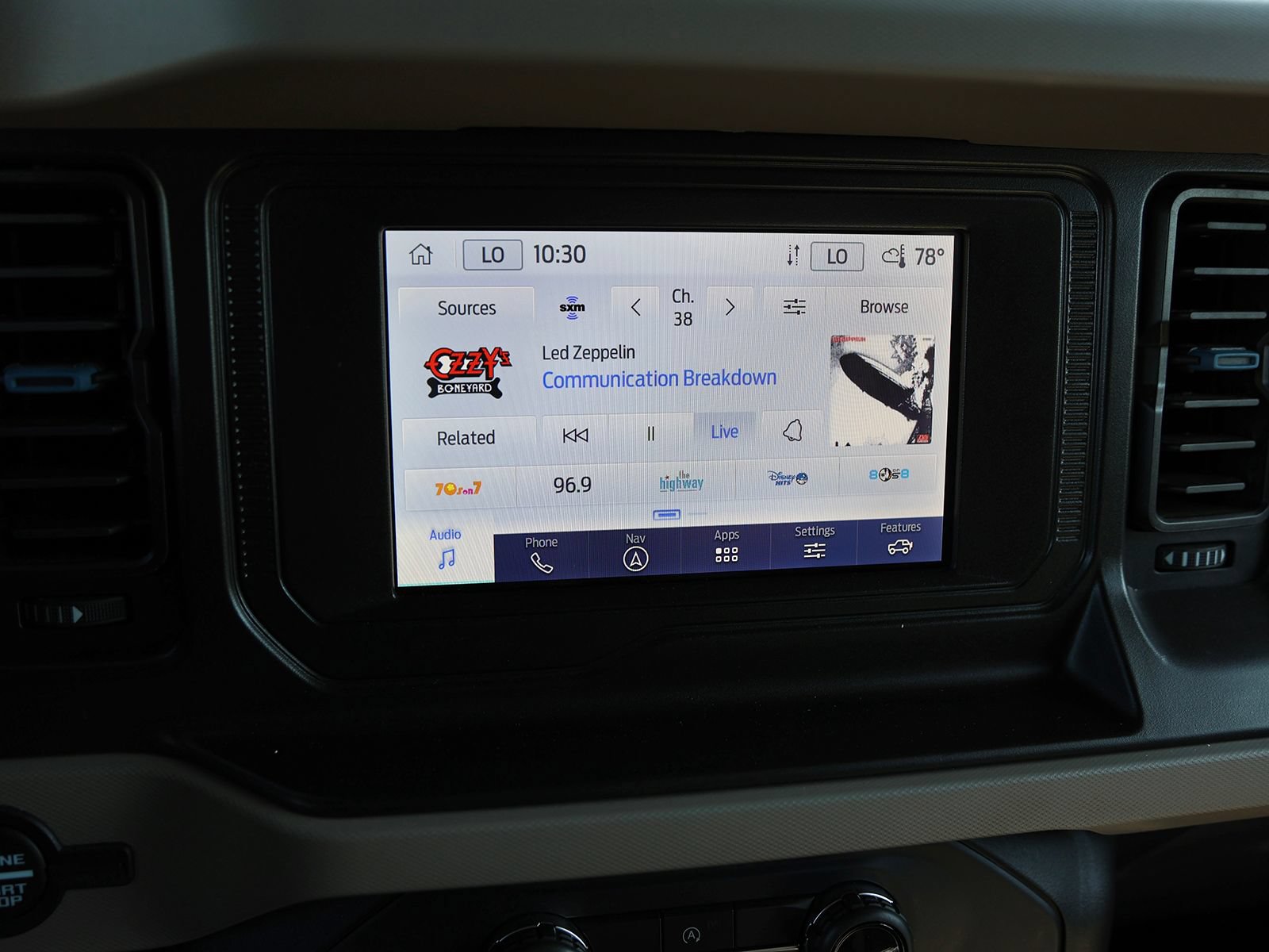 Certified 2022 Ford Bronco Wildtrak AWD/4WD image 27