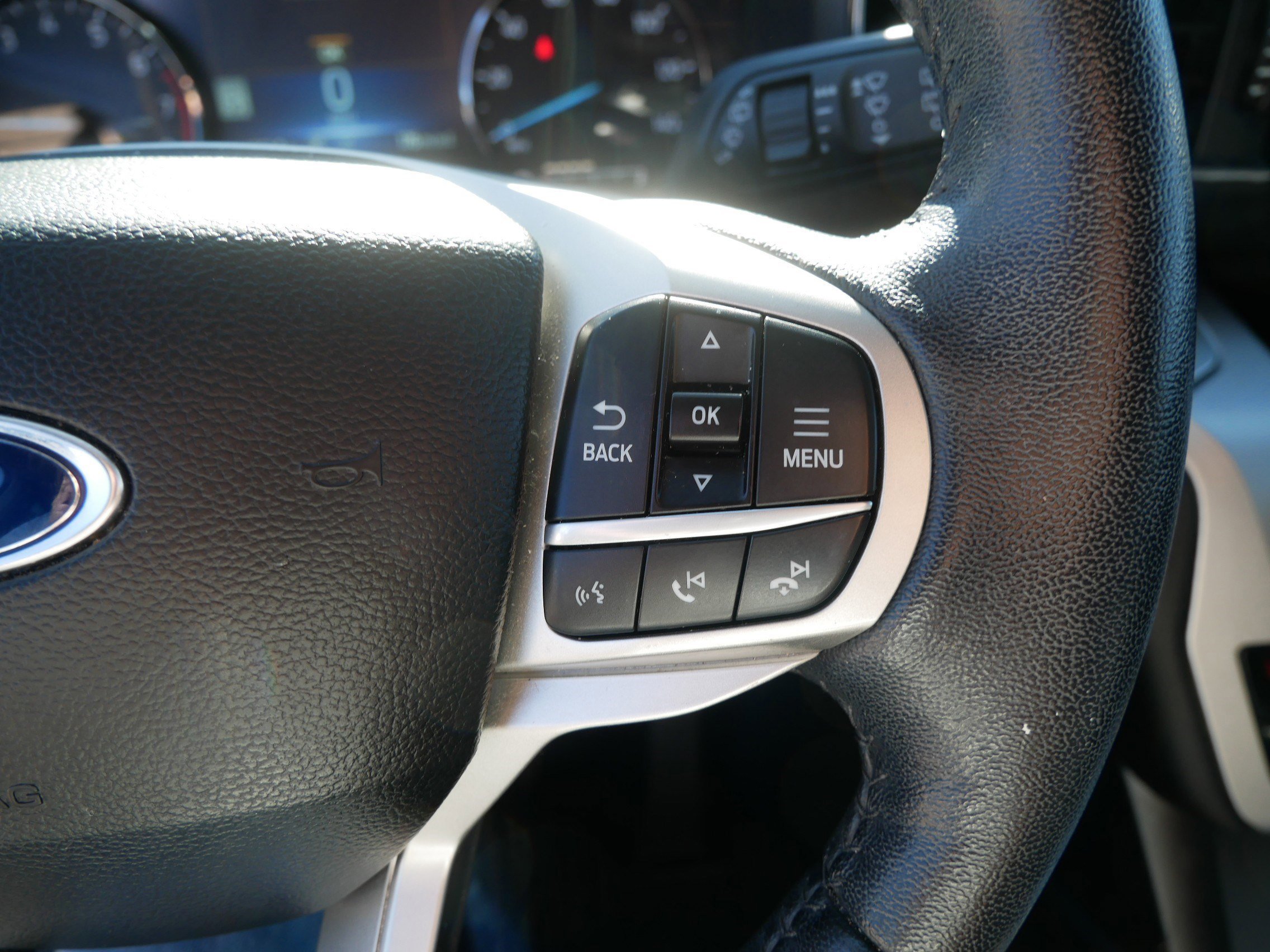 Certified 2022 Ford Explorer XLT w/ Equipment Group 202A image 29