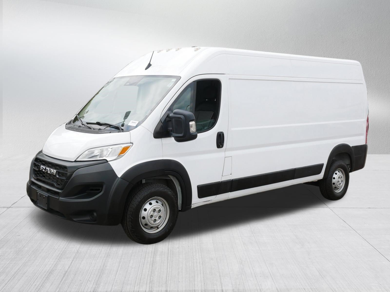 Used 2023 RAM ProMaster 2500 FWD image 3