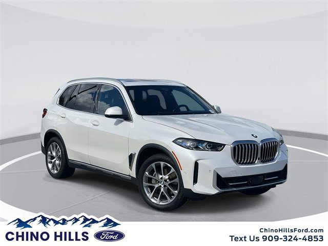 Used 2024 BMW X5 sDrive40i w/ Premium Package image 1