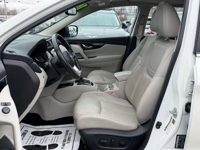 Used 2019 Nissan Rogue Sport SL w/ Premium Package AWD/4WD image 17