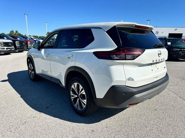 Used 2023 Nissan Rogue SV FWD image 3
