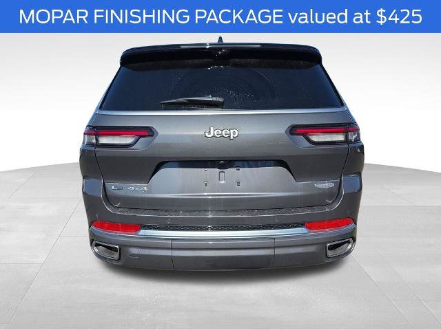 Used 2023 Jeep Grand Cherokee L Summit AWD/4WD image 8