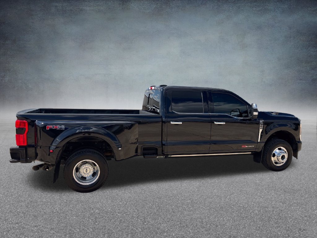 Certified 2025 Ford F350 Platinum w/ Platinum Plus Package AWD/4WD image 6