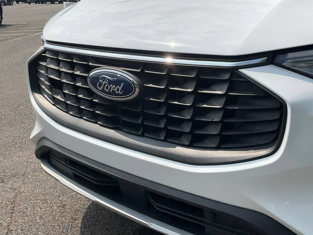 Certified 2025 Ford Escape Active AWD/4WD image 23