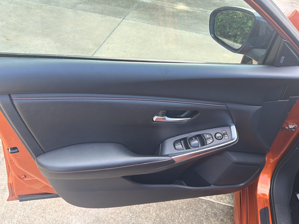 Used 2025 Nissan Sentra SR FWD image 15