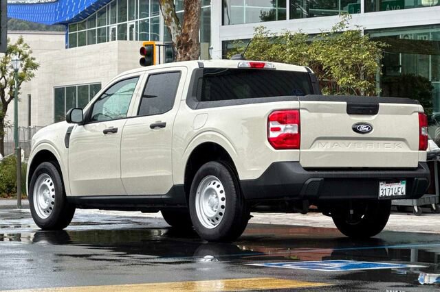 Certified 2025 Ford Maverick XL FWD image 6