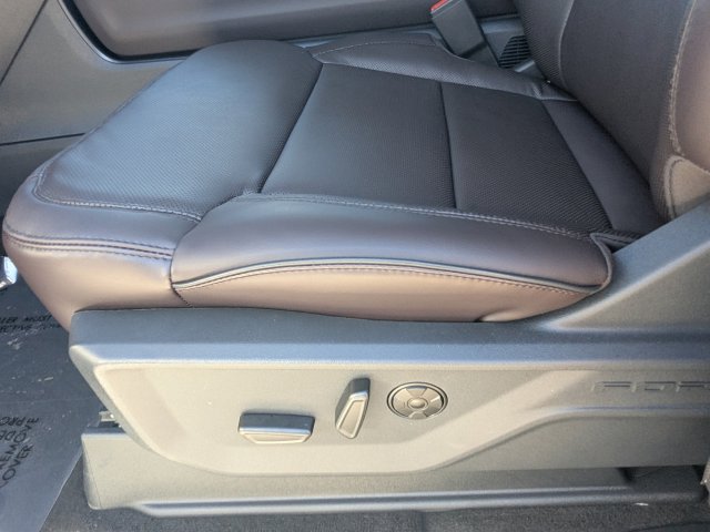 Certified 2026 Ford Expedition Max Platinum w/ Platinum Ultimate Package AWD/4WD image 19