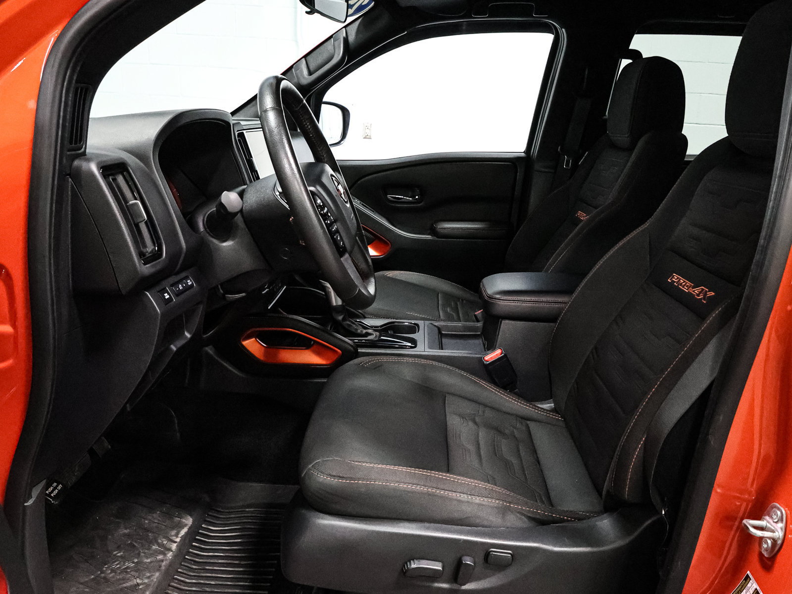 Used 2025 Nissan Frontier PRO-4X w/ Interior Protection Package AWD/4WD image 22