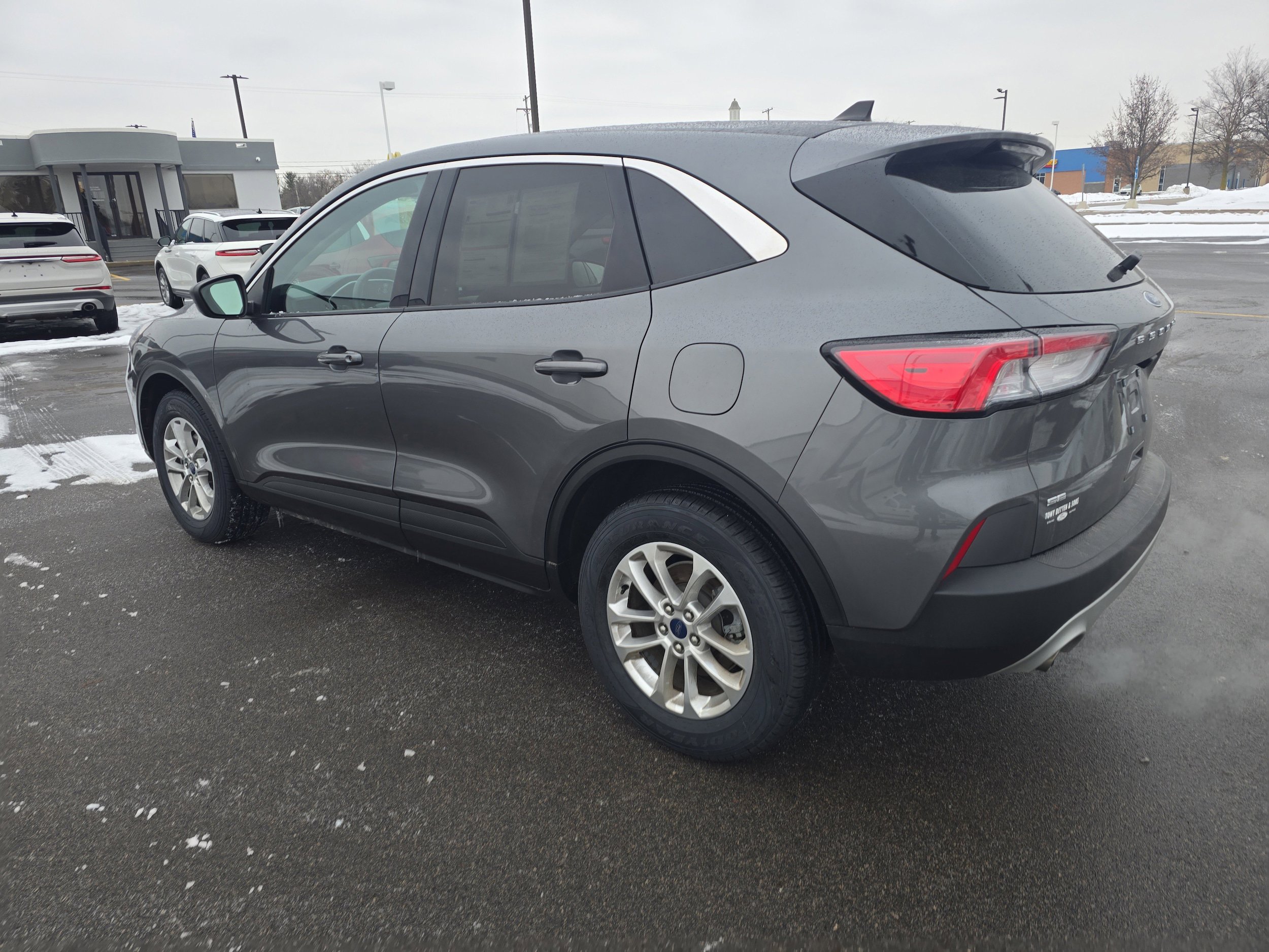 Certified 2022 Ford Escape SE w/ Convenience Package AWD/4WD image 3