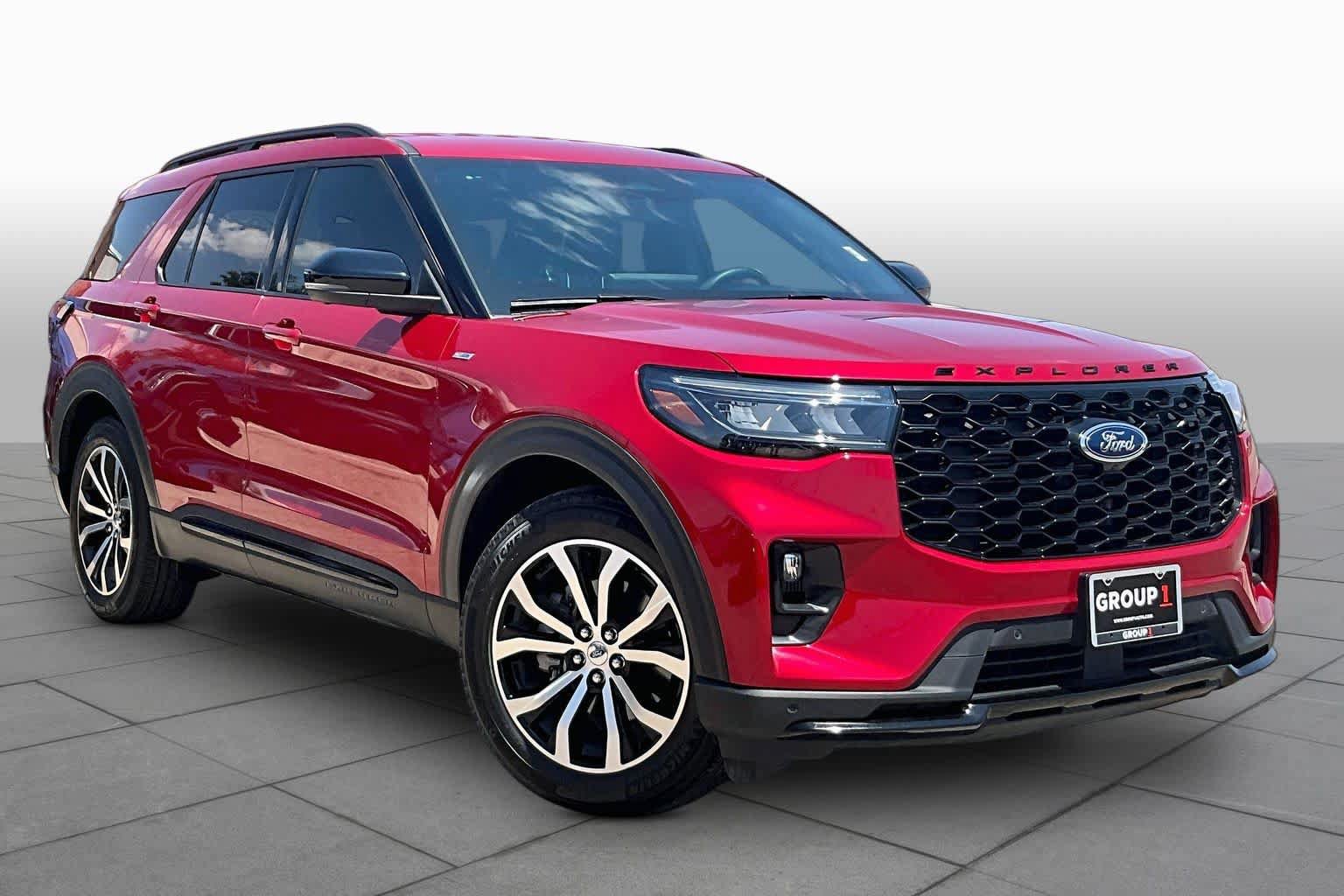 Certified 2026 Ford Explorer ST-Line w/ Premium Package RWD image 3