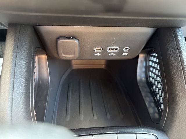 Used 2023 Chevrolet TrailBlazer LT AWD/4WD image 17