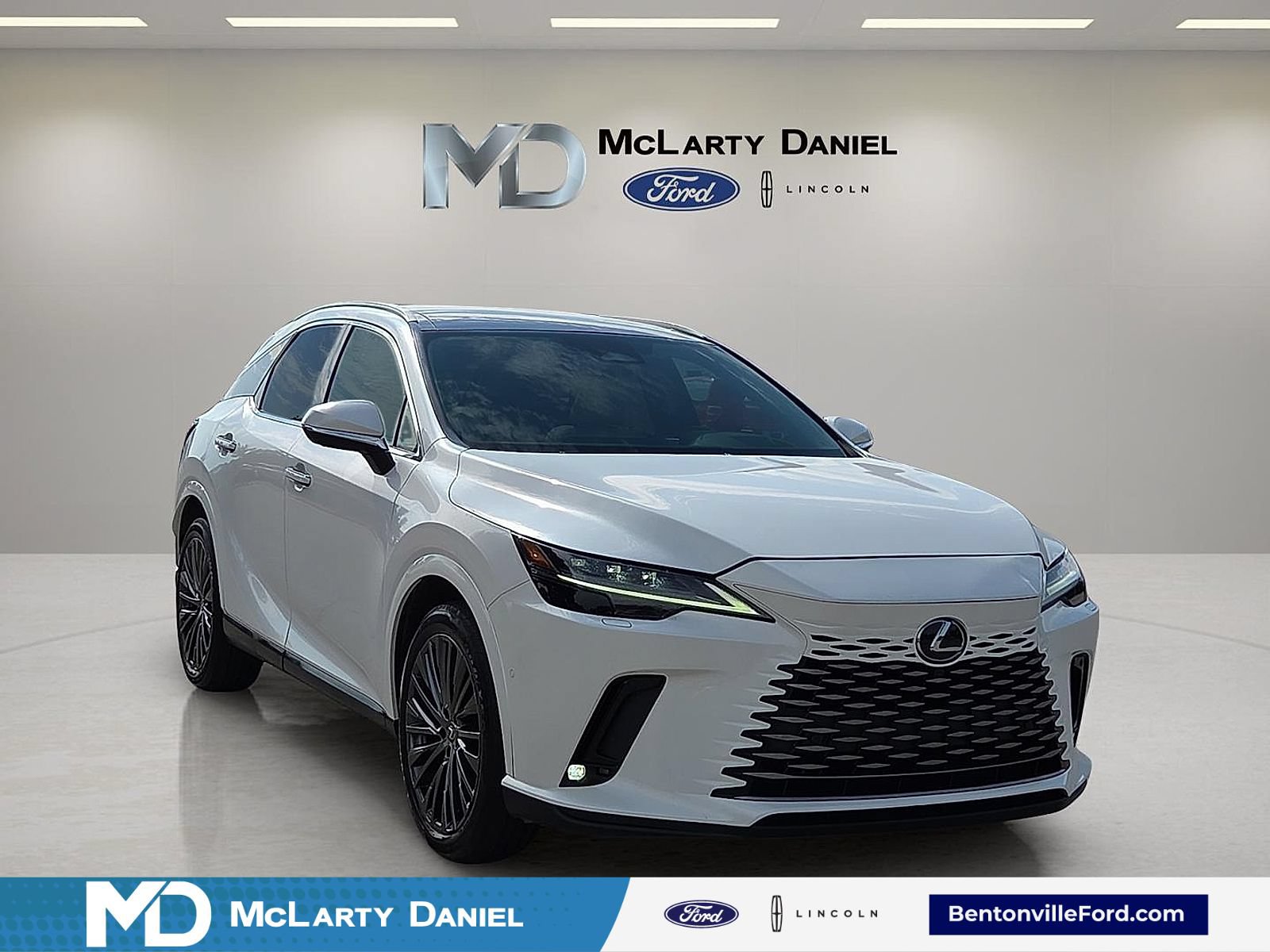 Used 2024 Lexus RX 350 FWD w/ Convenience Package
