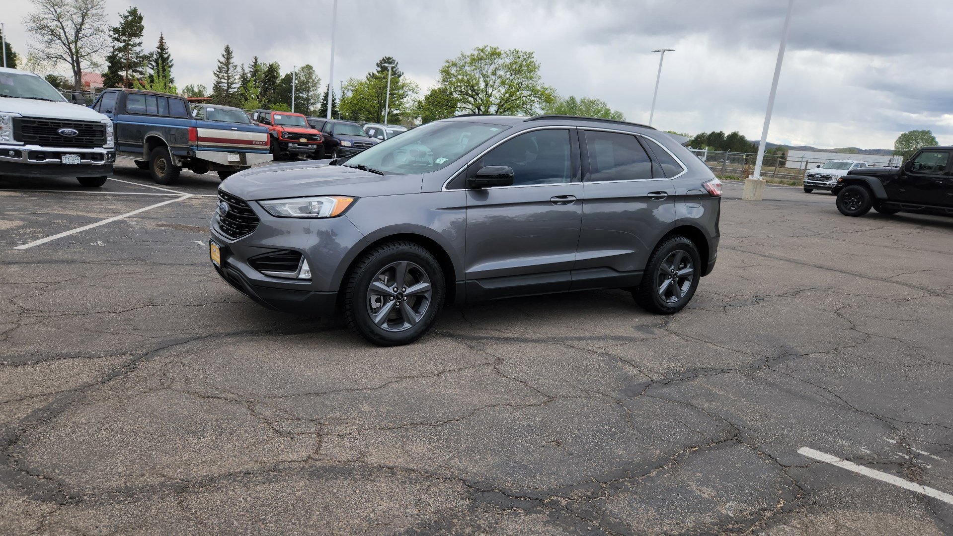 Certified 2022 Ford Edge SEL w/ Sport Appearance Package AWD/4WD image 5