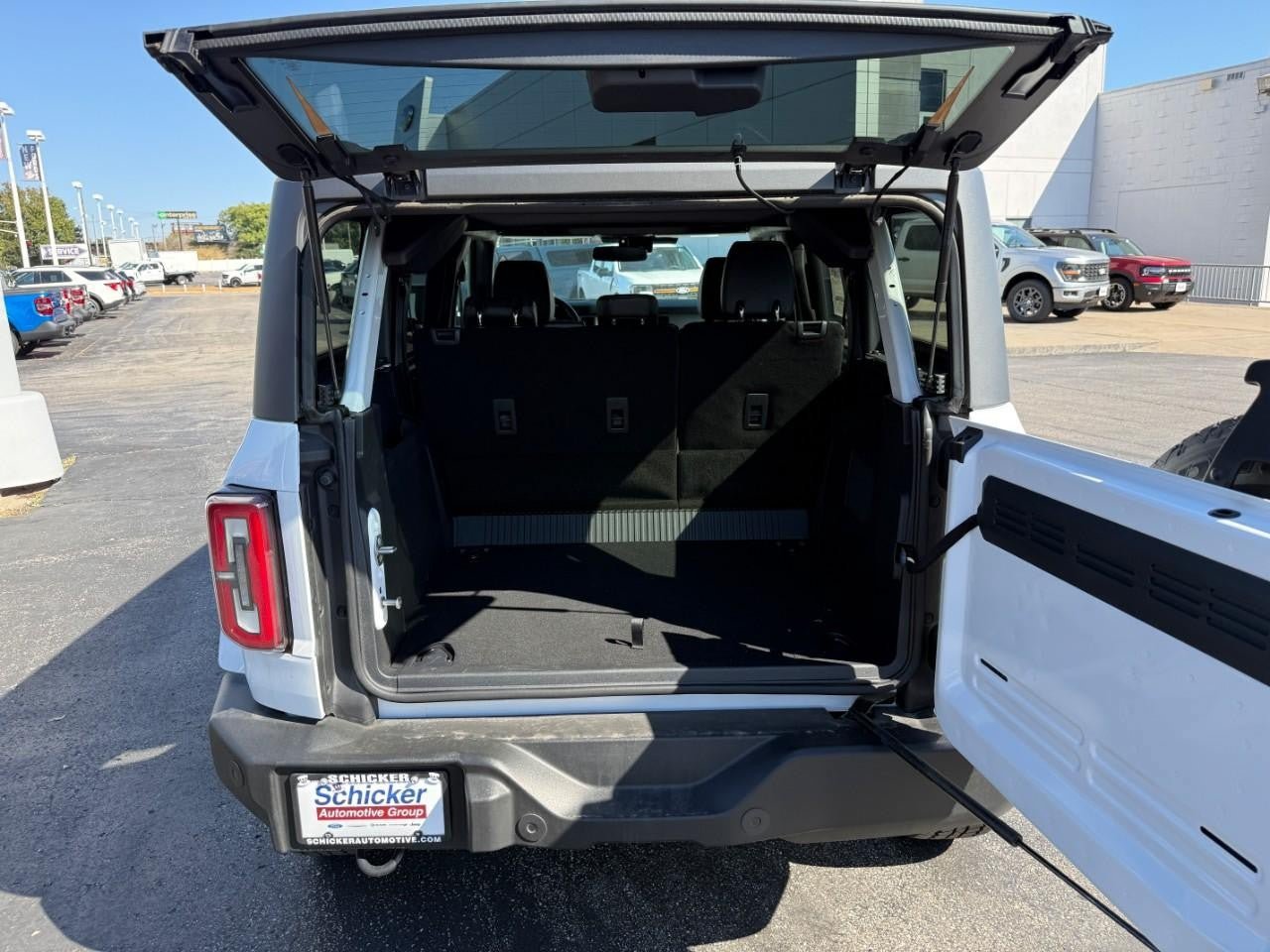 Certified 2025 Ford Bronco Outer Banks AWD/4WD image 7