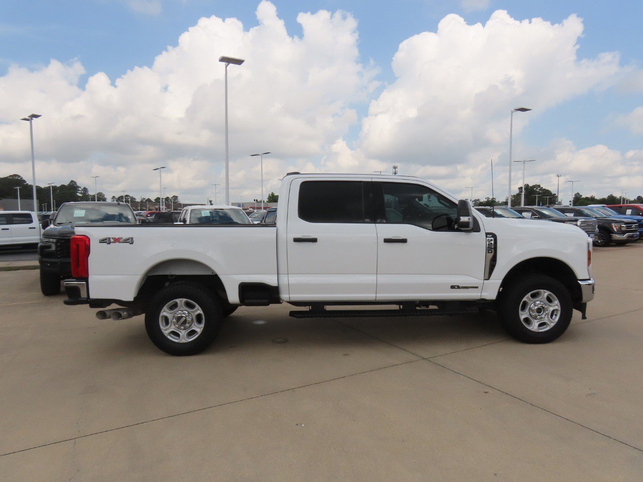 Certified 2025 Ford F250 XLT AWD/4WD image 10